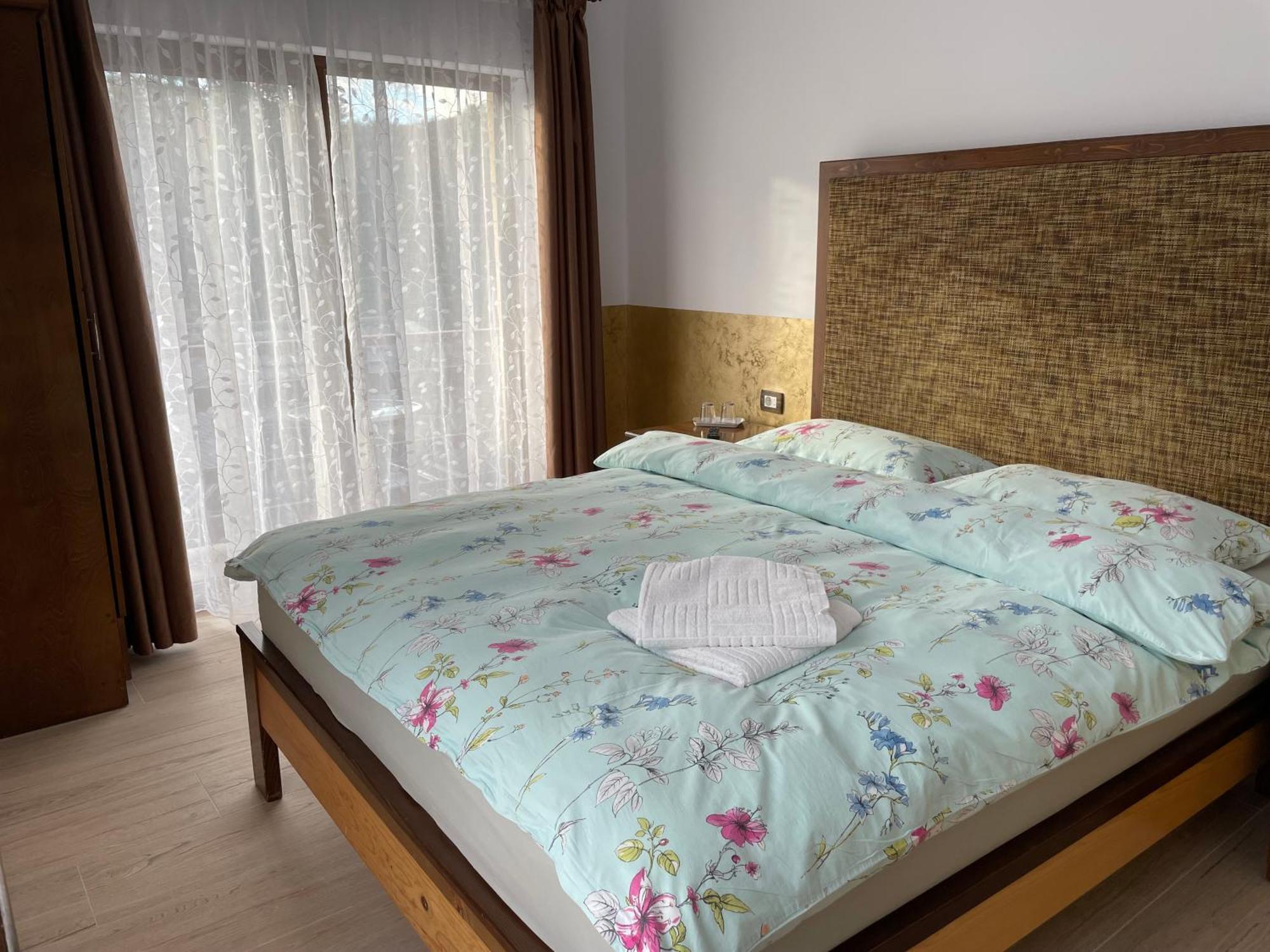Montana Hotel Sucevita Kültér fotó